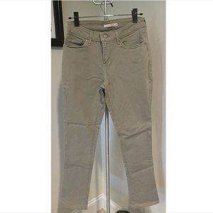 Levi's Women's Khaki Classic Mid Rise Skinny Denim Jeans Size 6 Medium W28 x L30